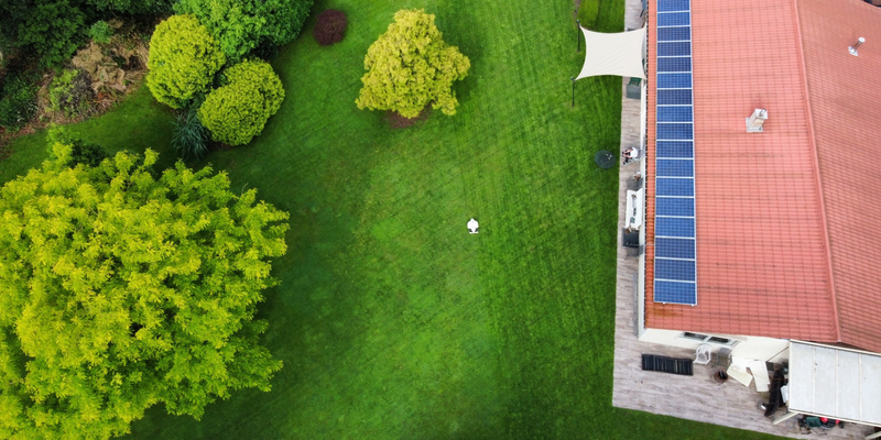 Luba 5000 Hx Robotic Mower